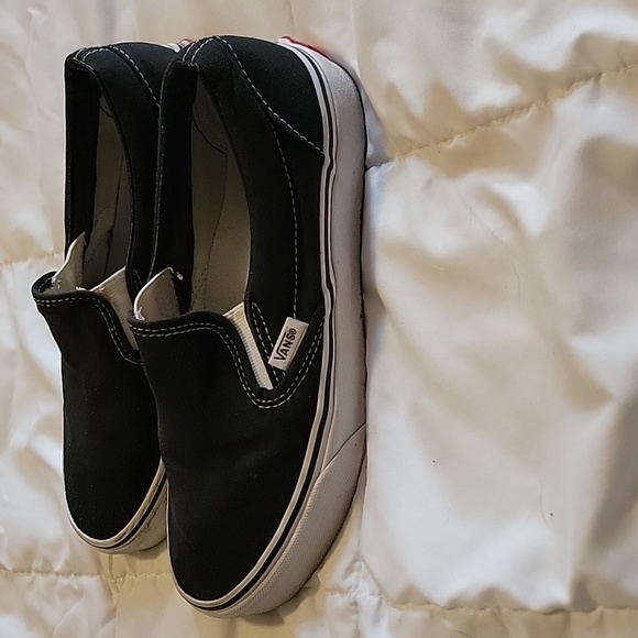 Shoes - Picture 2 of 5